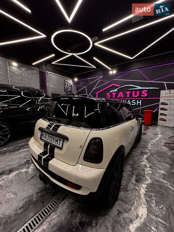 Хетчбек MINI Cooper 2007 в Києві