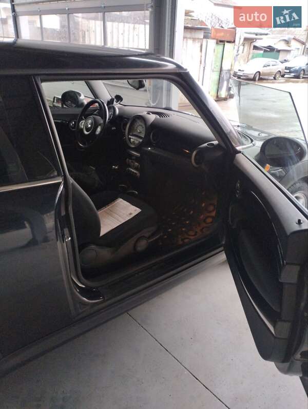 Хэтчбек MINI Cooper 2008 в Виннице