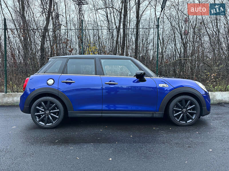 Хэтчбек MINI Cooper 2020 в Киеве