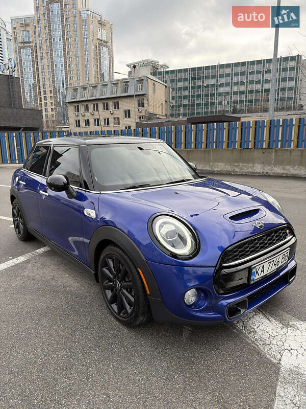 Хэтчбек MINI Cooper 2018 в Киеве фото 3 Хэтчбек MINI Cooper 2018 в Киеве