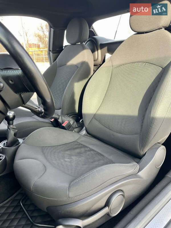 Купе MINI Cooper 2011 в Киеве фото 28 Купе MINI Cooper 2011 в Киеве