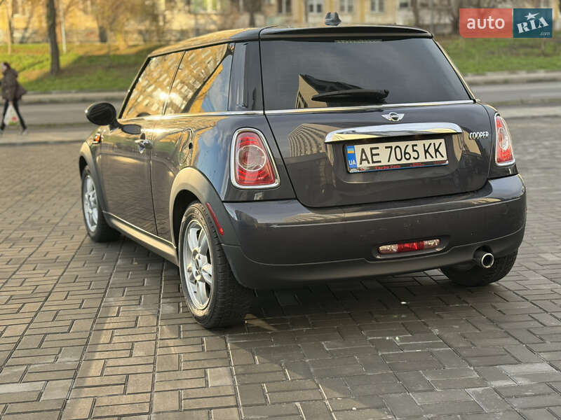 Хэтчбек MINI Cooper 2013 в Днепре