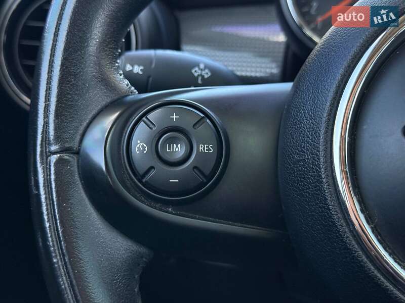 Хэтчбек MINI Cooper 2015 в Кривом Роге