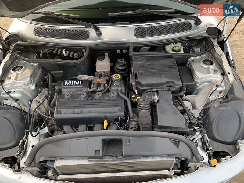 Хэтчбек MINI Cooper 2004 в Василькове