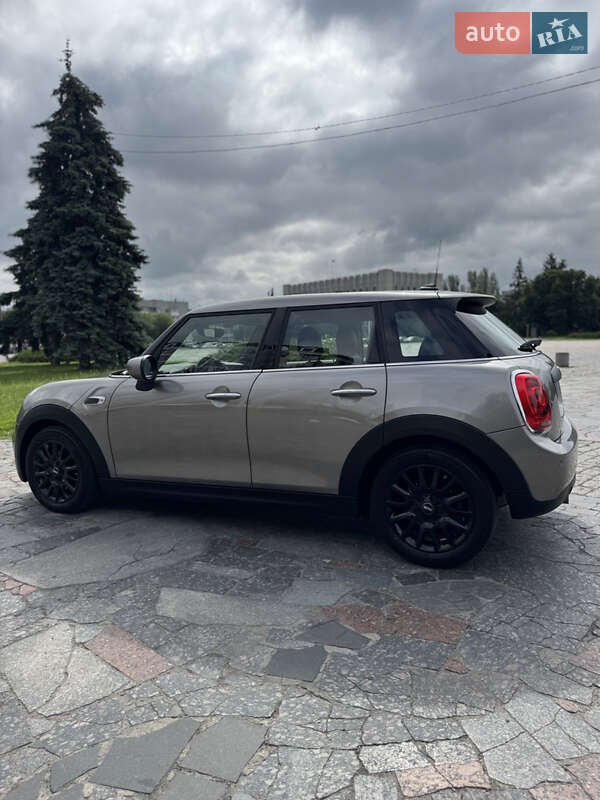 Хэтчбек MINI Cooper 2019 в Кременчуге фото 7 Хэтчбек MINI Cooper 2019 в Кременчуге