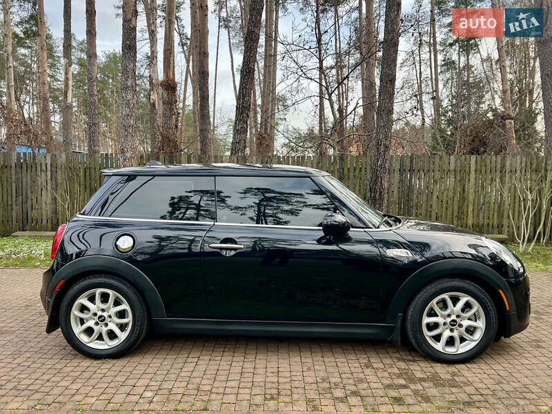 Хэтчбек MINI Cooper 2015 в Киеве