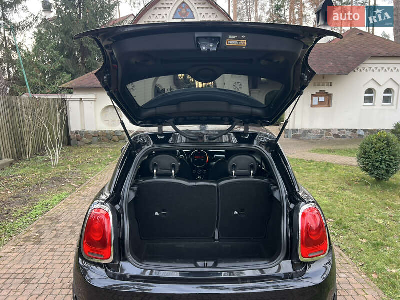 Хэтчбек MINI Cooper 2015 в Киеве