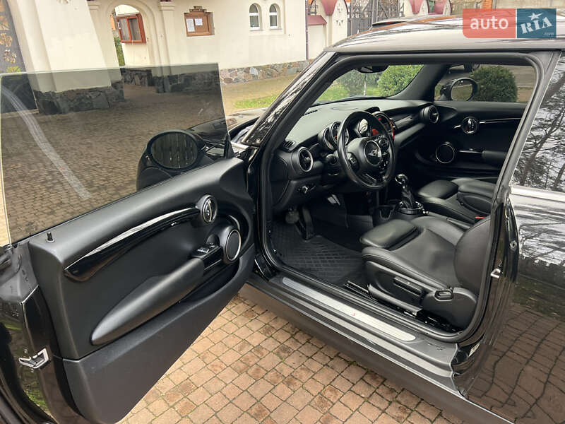 Хэтчбек MINI Cooper 2015 в Киеве