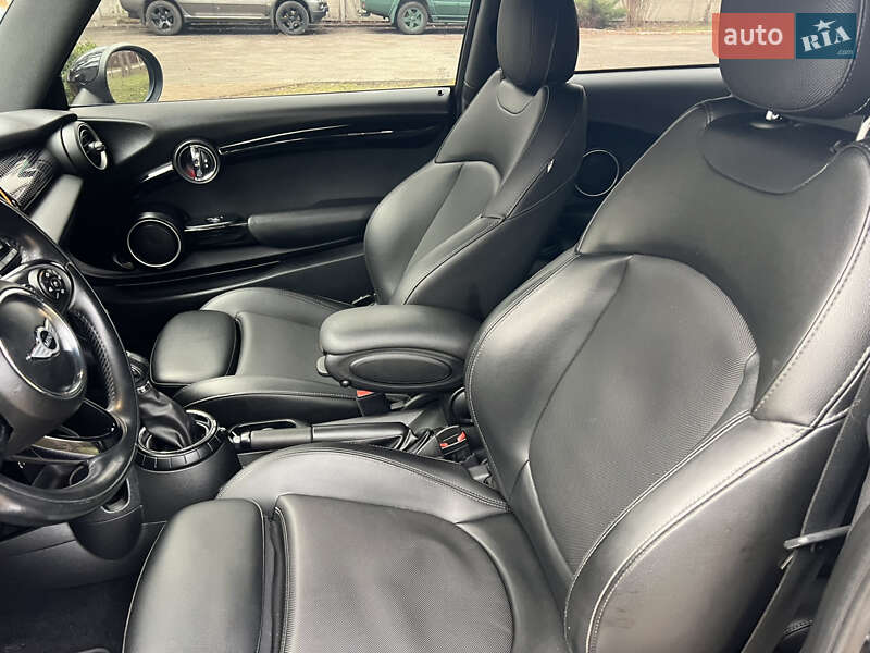 Хэтчбек MINI Cooper 2015 в Киеве
