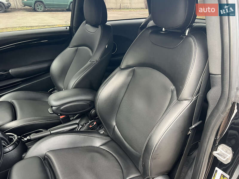 Хэтчбек MINI Cooper 2015 в Киеве