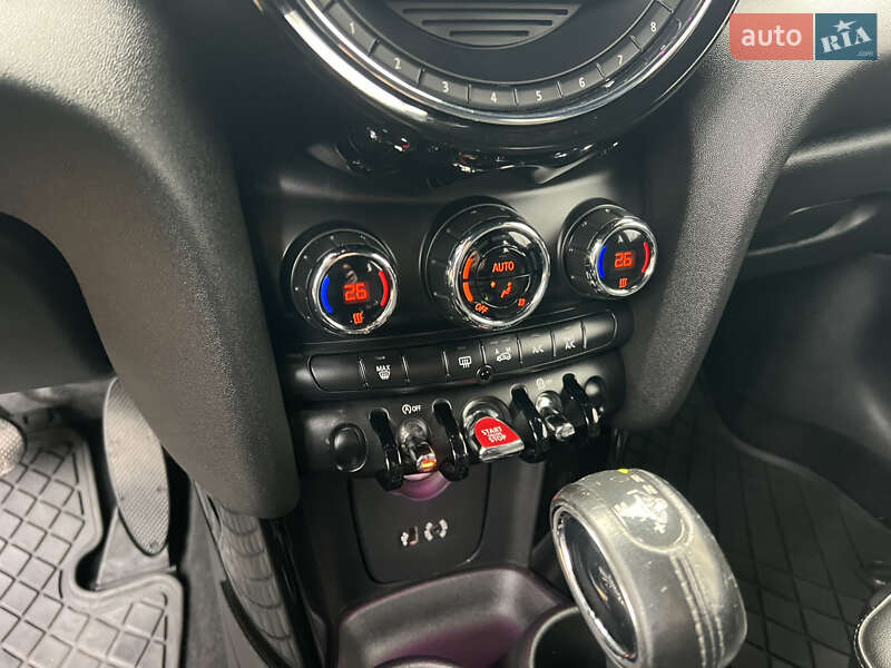 Хэтчбек MINI Cooper 2015 в Киеве