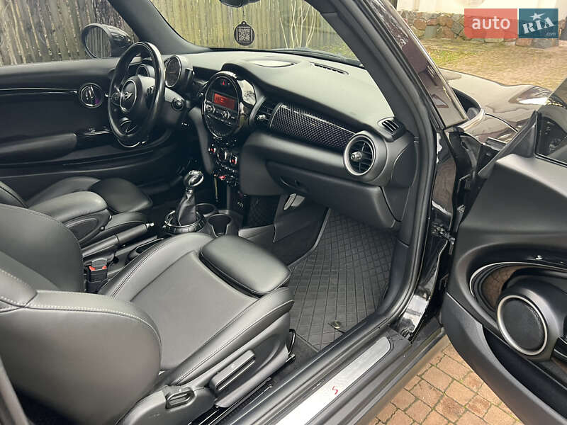 Хэтчбек MINI Cooper 2015 в Киеве