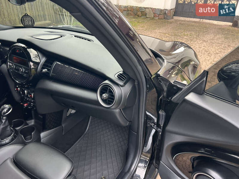 Хэтчбек MINI Cooper 2015 в Киеве