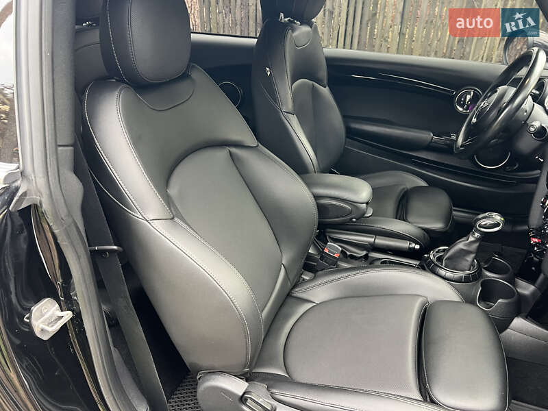 Хэтчбек MINI Cooper 2015 в Киеве