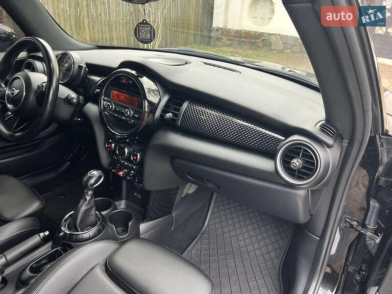 Хэтчбек MINI Cooper 2015 в Киеве