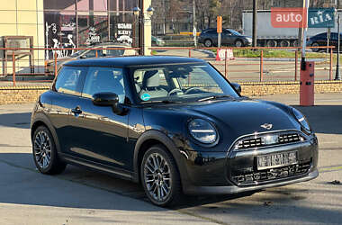 Хетчбек MINI Cooper 2024 в Києві