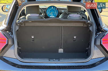 Хэтчбек MINI Cooper 2024 в Киеве