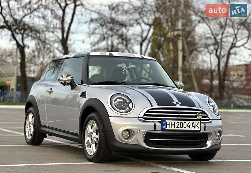 Хэтчбек MINI Cooper 2010 в Одессе