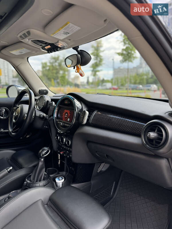 Хэтчбек MINI Cooper 2015 в Киеве