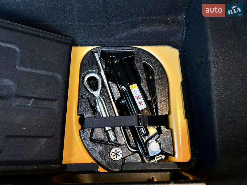 Хетчбек MINI Cooper 2014 в Києві