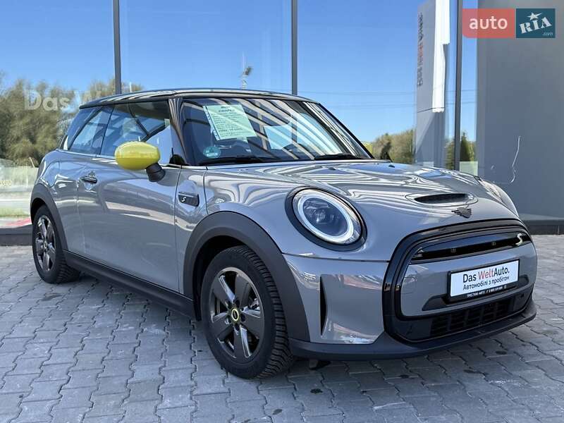 Хэтчбек MINI Cooper 2022 в Хмельницком