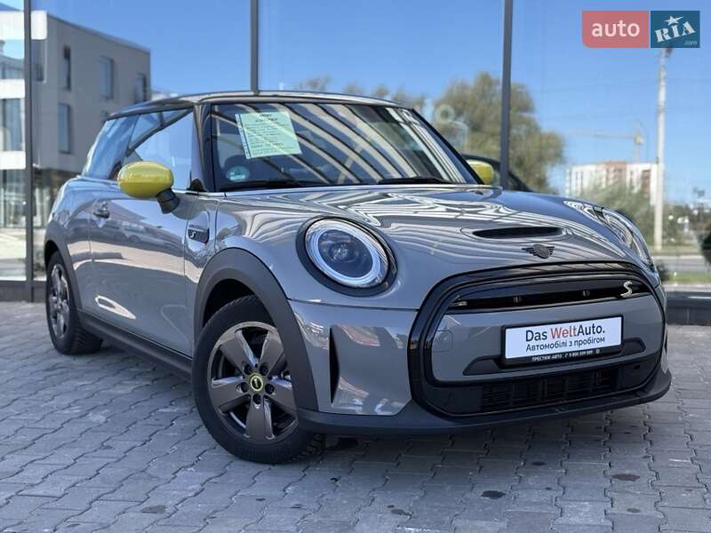 Хэтчбек MINI Cooper 2022 в Хмельницком