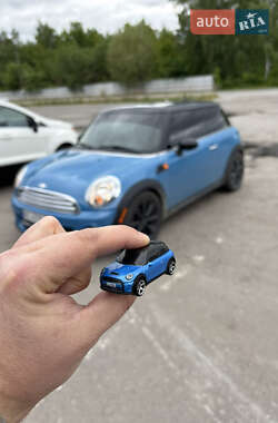 Хэтчбек MINI Cooper 2012 в Львове