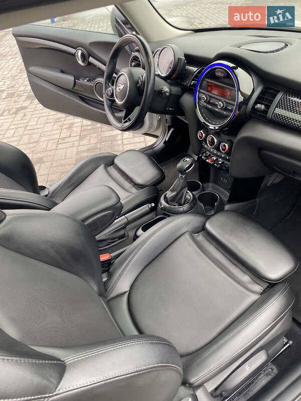 Хетчбек MINI Cooper 2014 в Дніпрі