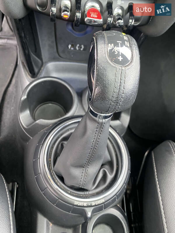 Хетчбек MINI Cooper 2014 в Дніпрі