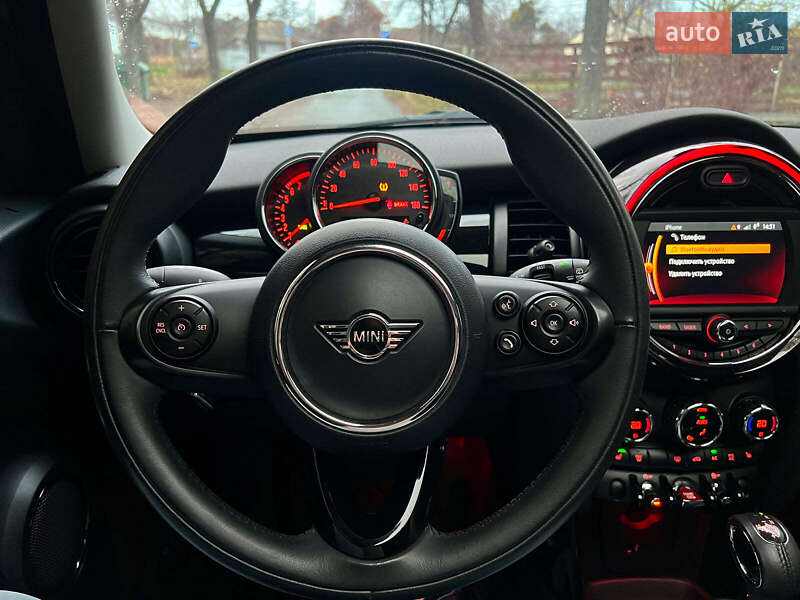 Хетчбек MINI Cooper 2019 в Києві фото 16 Хетчбек MINI Cooper 2019 в Києві