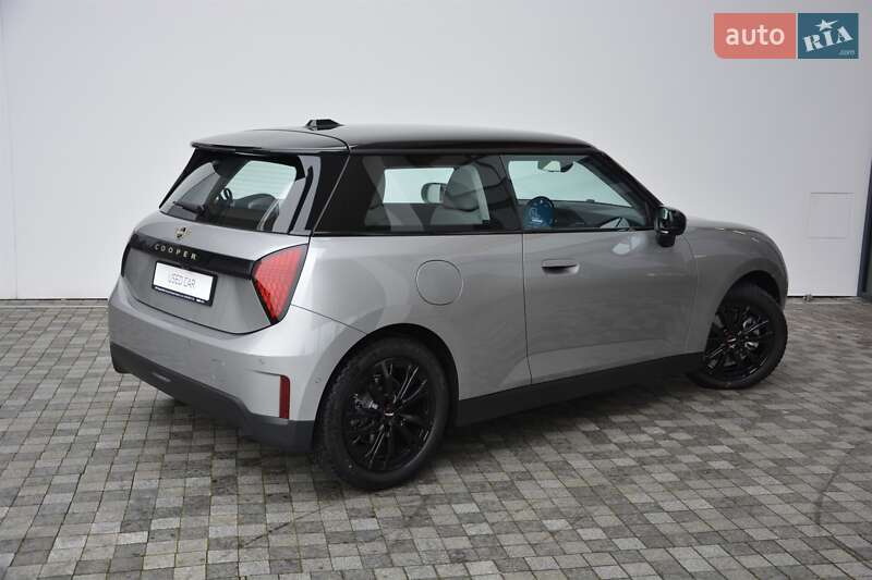 Хетчбек MINI Cooper 2024 в Києві фото 3 Хетчбек MINI Cooper 2024 в Києві
