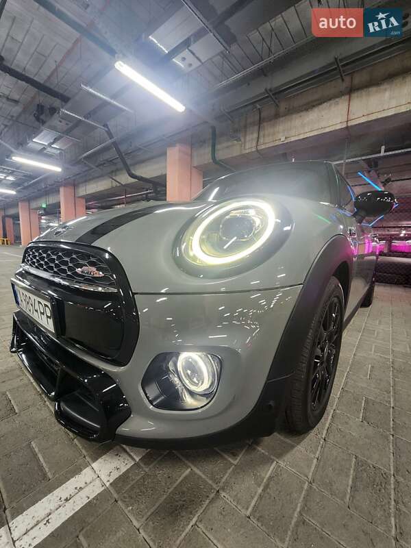 Хетчбек MINI Cooper 2019 в Києві фото 8 Хетчбек MINI Cooper 2019 в Києві