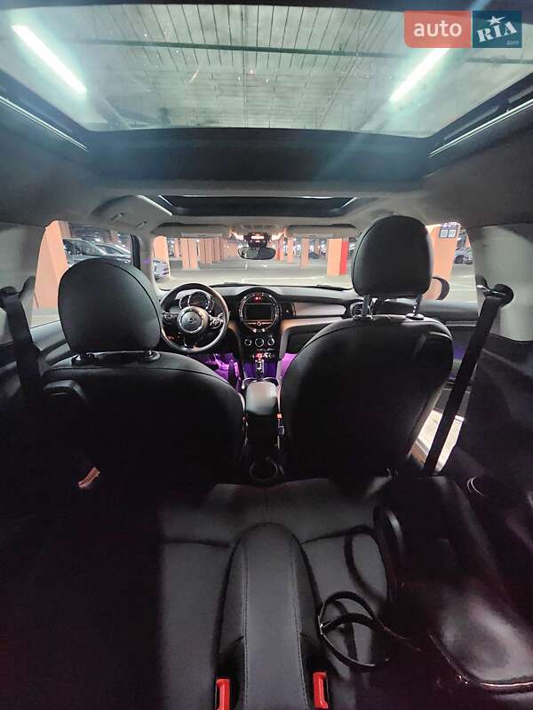 Хетчбек MINI Cooper 2019 в Києві фото 19 Хетчбек MINI Cooper 2019 в Києві
