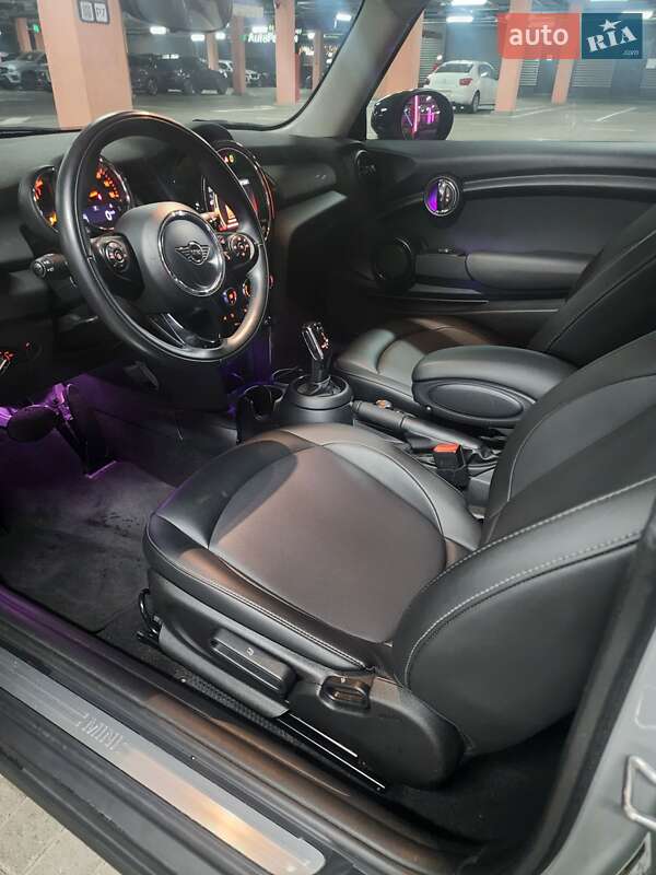 Хетчбек MINI Cooper 2019 в Києві фото 21 Хетчбек MINI Cooper 2019 в Києві