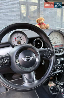 Хэтчбек MINI Cooper 2011 в Житомире