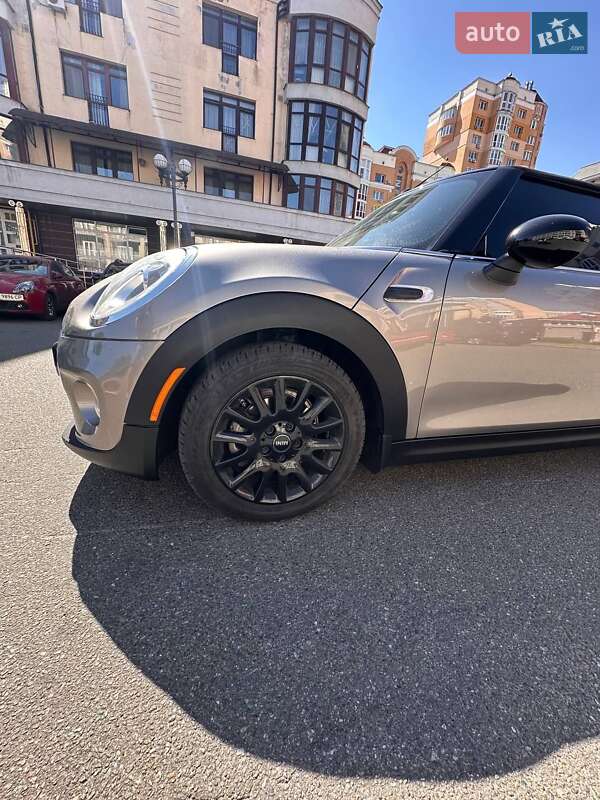 Хэтчбек MINI Cooper 2016 в Киеве фото 3 Хэтчбек MINI Cooper 2016 в Киеве