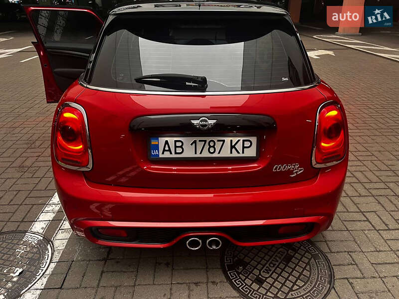 Хэтчбек MINI Cooper 2016 в Киеве фото 14 Хэтчбек MINI Cooper 2016 в Киеве