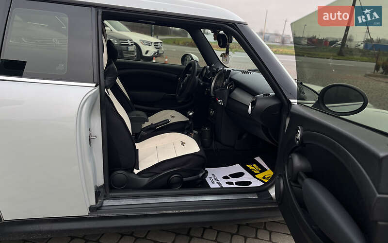 Хэтчбек MINI Cooper 2013 в Мукачево фото 18 Хэтчбек MINI Cooper 2013 в Мукачево