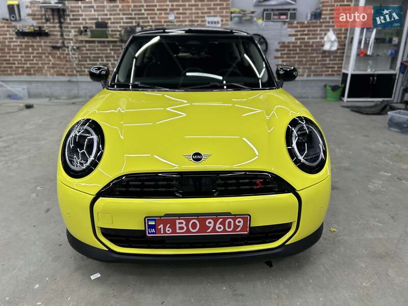 Хэтчбек MINI Cooper 2024 в Львове фото 3 Хэтчбек MINI Cooper 2024 в Львове