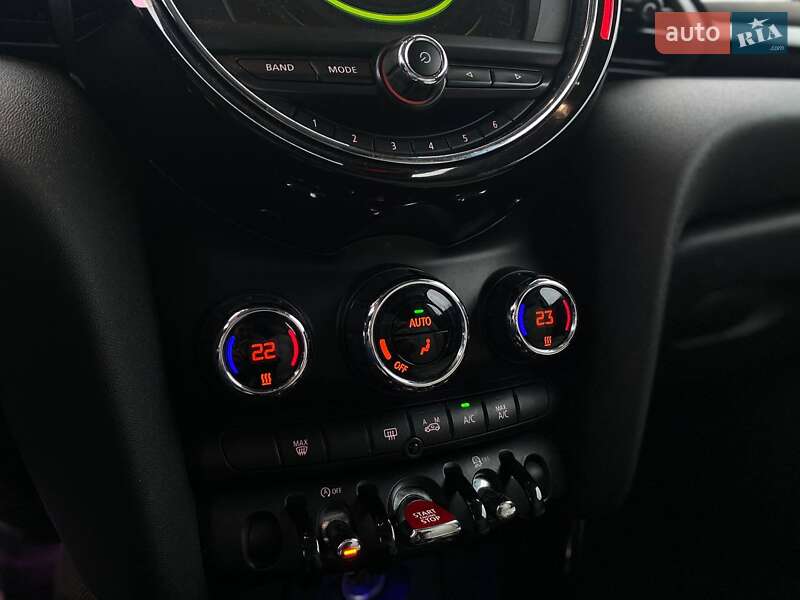 Хэтчбек MINI Cooper 2014 в Киеве