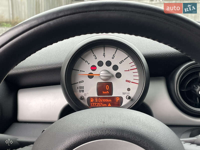 Хэтчбек MINI Cooper 2011 в Киеве фото 16 Хэтчбек MINI Cooper 2011 в Киеве