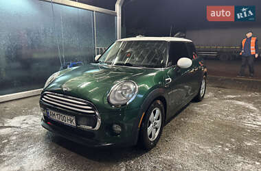 Хэтчбек MINI Cooper 2014 в Киеве