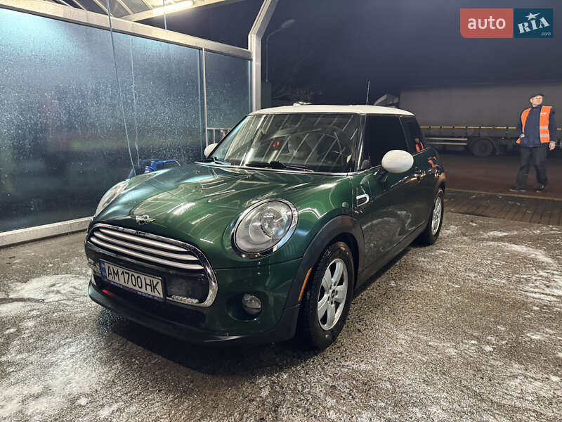 Хэтчбек MINI Cooper 2014 в Киеве фото 3 Хэтчбек MINI Cooper 2014 в Киеве