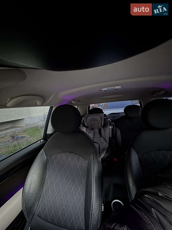 Хэтчбек MINI Cooper 2012 в Ивано-Франковске
