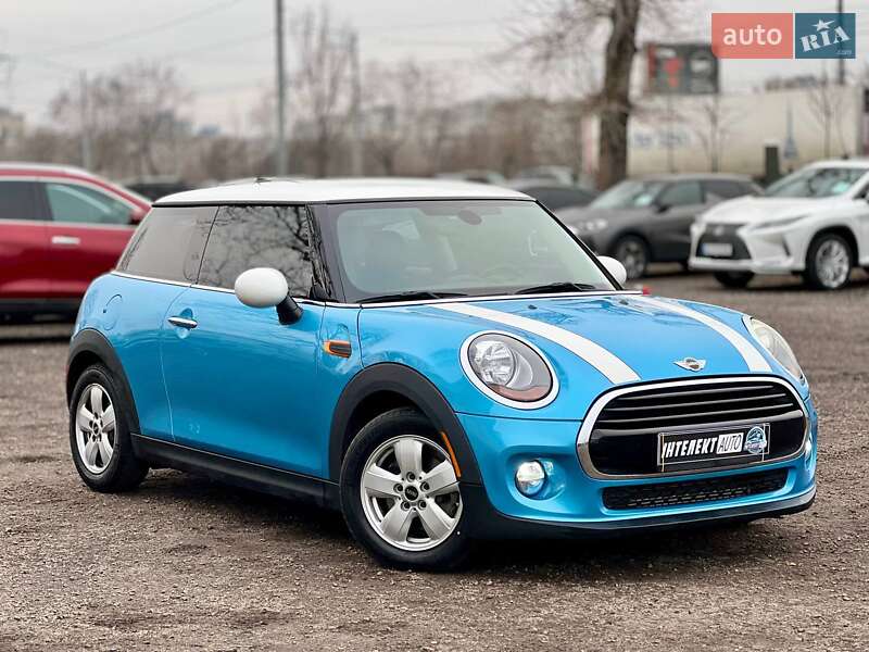 Хэтчбек MINI Cooper 2016 в Киеве
