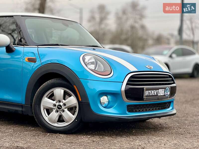 Хэтчбек MINI Cooper 2016 в Киеве
