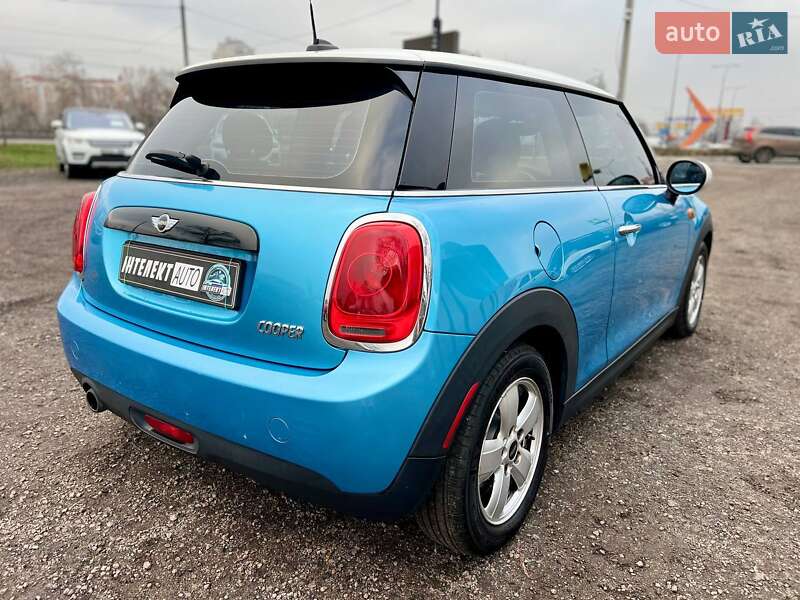 Хэтчбек MINI Cooper 2016 в Киеве