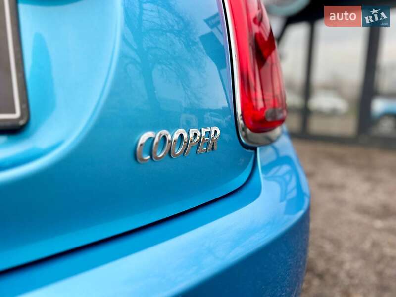 Хэтчбек MINI Cooper 2016 в Киеве