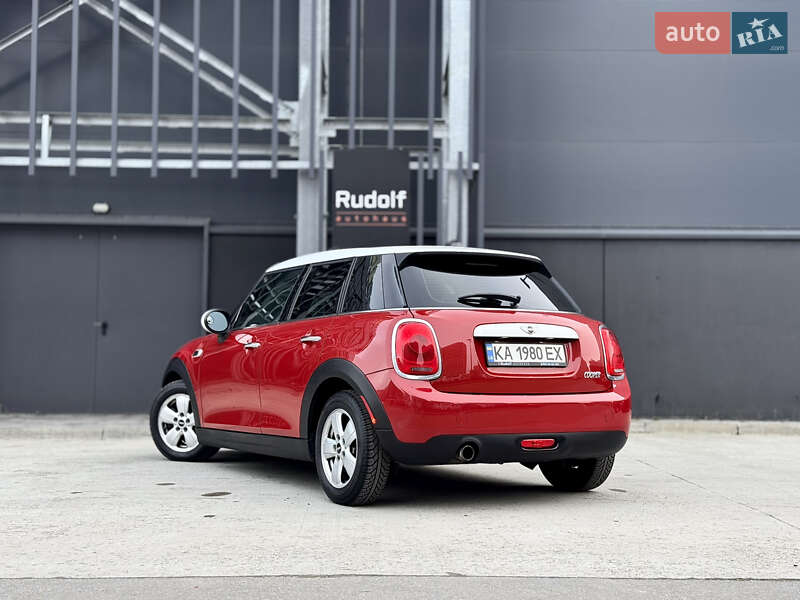 Хэтчбек MINI Cooper 2014 в Киеве