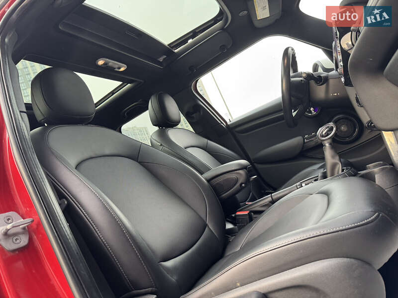 Хэтчбек MINI Cooper 2014 в Киеве